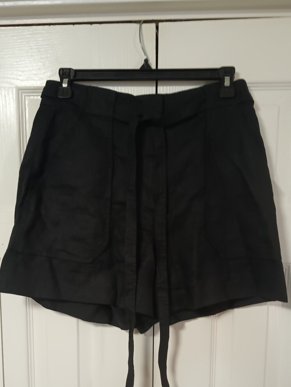 IRIS & INK High-Waist Line Tie-Belt Shorts Black